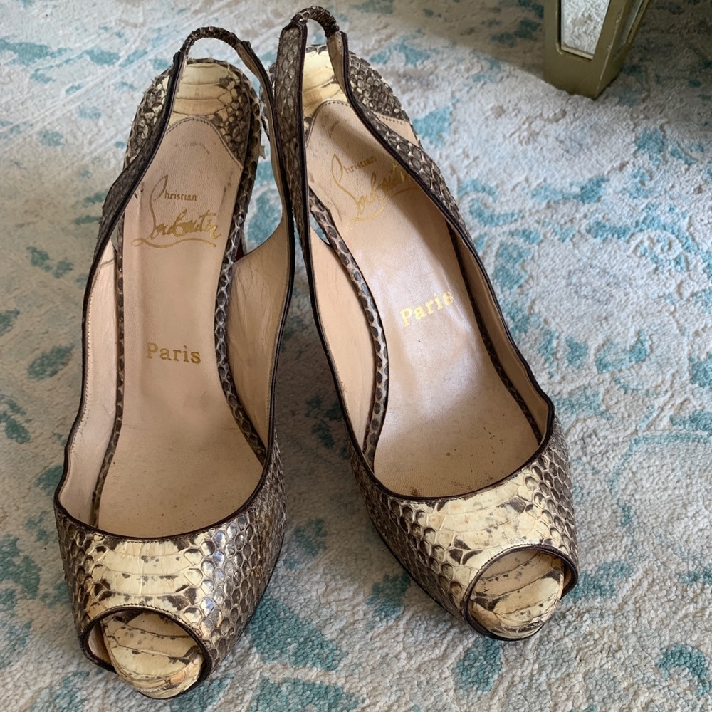 Snakeskin Christian Louboutin Prive. peep-toe slingback heels. Size 39.